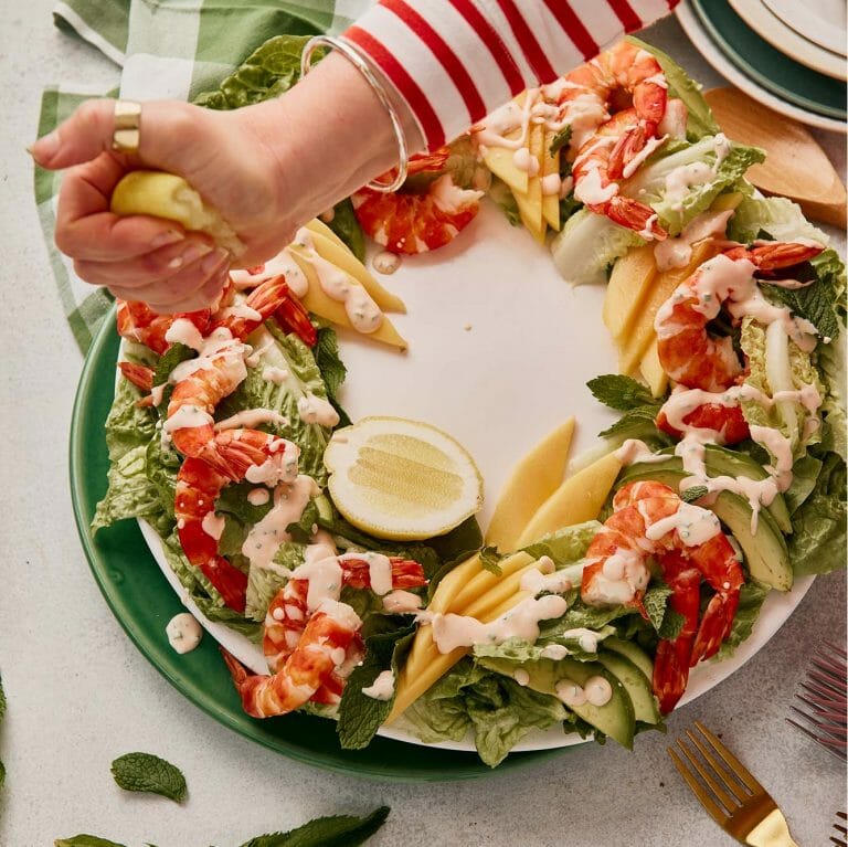 Prawn, Avo and Mango wreath with Thousand Island dressing From Highpoint Christmas