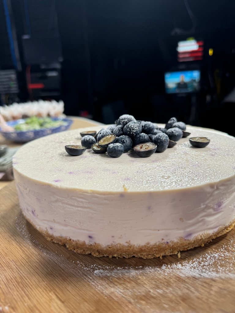 Blueberry and lemon cheesecake