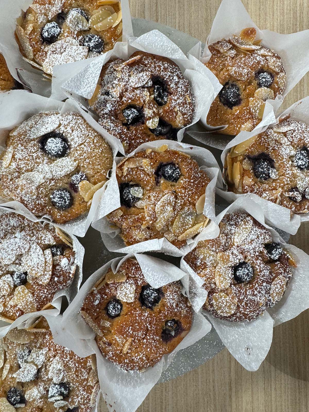 Bluffins (blueberry muffins)