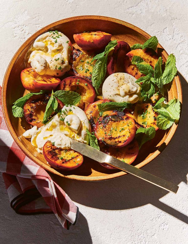 Grilled peach salad with burrata and green peppercorns