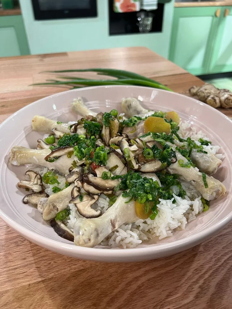 Steamed chicken drummies with sizzled spring onion oil