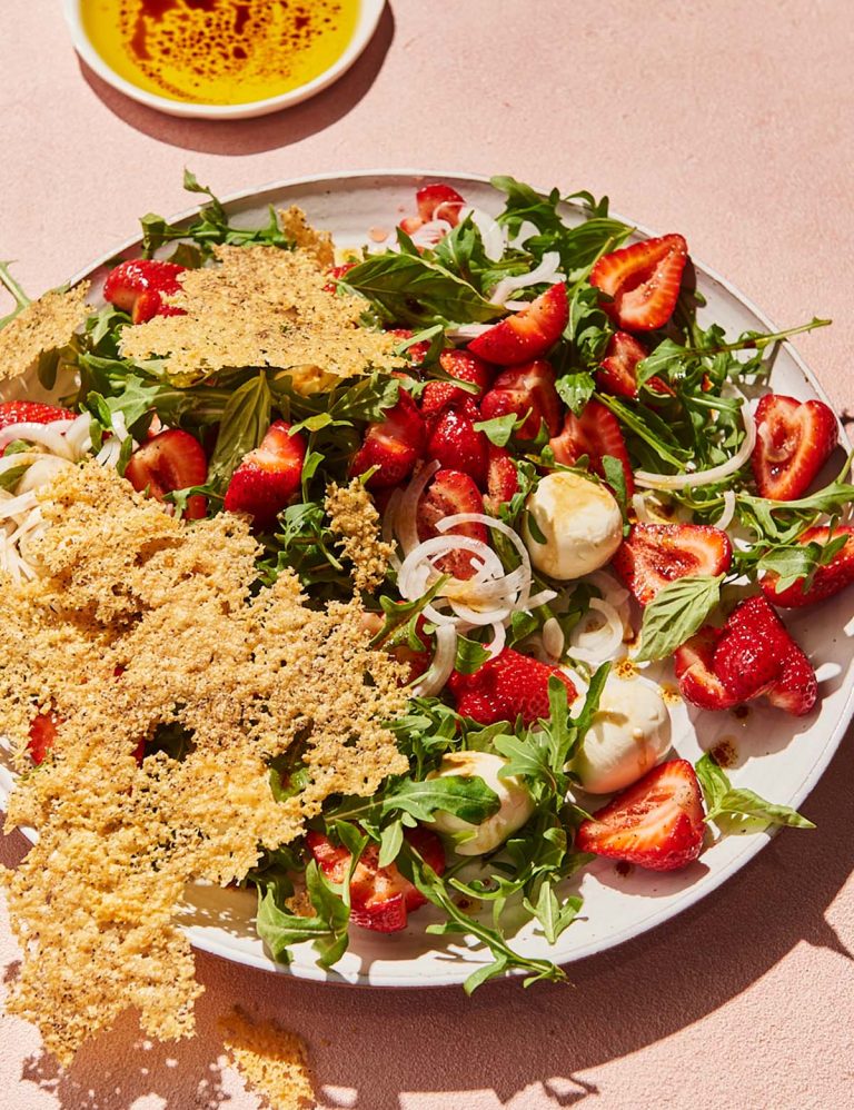 Strawberry & rocket salad with peppery parmesan